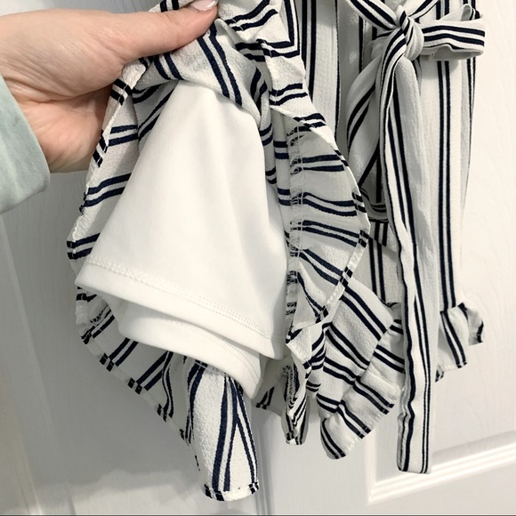 White and black striped shorts romper with ruffle detail - Picture 10 of 12